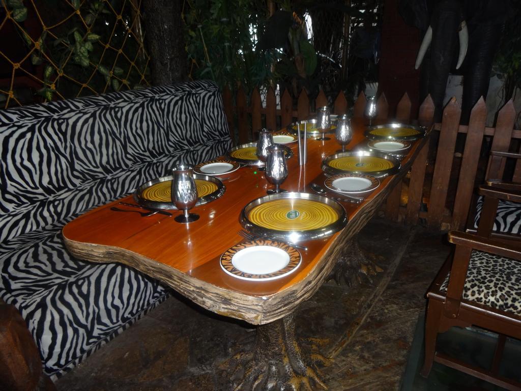 Ohris Banjara Hotel Hyderabad Exterior photo